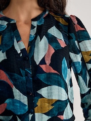 Phase Eight Lyla Petal Blouse - תמונה 4 מתוך 7