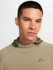 Nike Dri-fit Trail UV dolg rokav; Tekaška majica z dolgimi rokavi s kapuco - Slika 3 iz 10