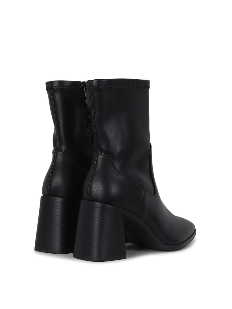 Schwarz - Linzi Torres Stiefel im Western-Stil mit geschichtetem Blockabsatz - Bild 4 von 4 Schwarz - Linzi Torres Stiefel im Western-Stil mit geschichtetem Blockabsatz - Bild 4 von 4