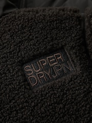 Schwarz - Superdry Everest Hybrid-Bomberjacke - Bild 7 von 7