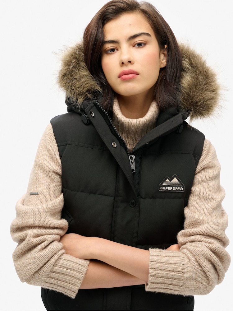 Черный - жилет из искусственного меха Superdry Everest - Image 2 of 8