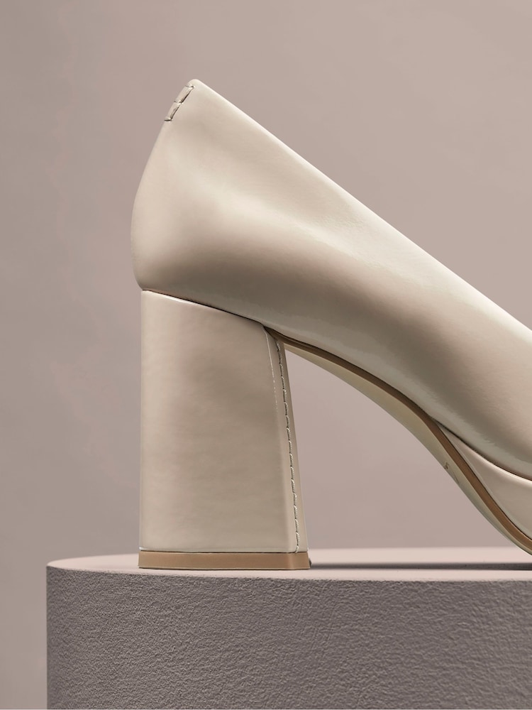 Clarks Natural Patent Zoya85 Court Shoes - Image 2 of 9