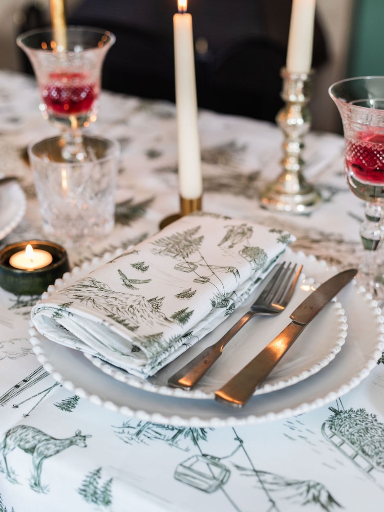 Avalon Home Festive Toile Forest Table Cloth - Εικόνα 1 από 6 Avalon Home Festive Toile Forest Table Cloth - Εικόνα 1 από 6