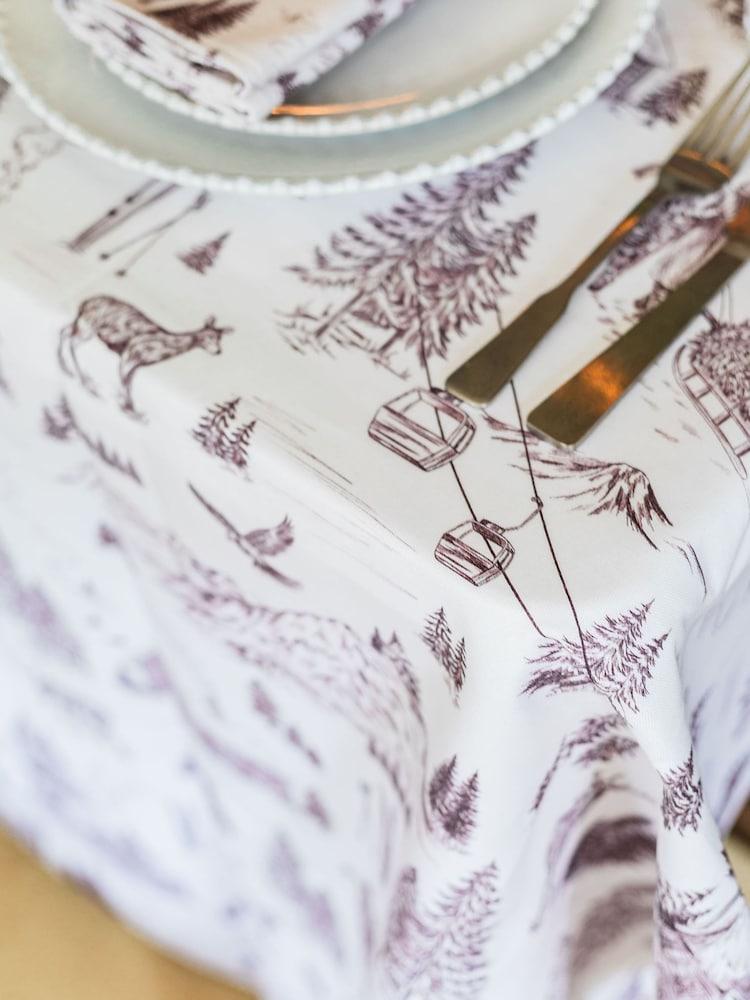 Avalon Home Festive Toile Tablecloth - Image 6 of 6