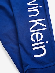 Голубая хлопковая пижама для девочек с логотипом Calvin Klein - Изображение 10 из 11