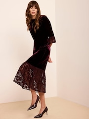 Mint Velvet Velvet Lace Trim Midi Dress - Bild 5 von 8