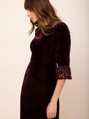 Mint Velvet Velvet Lace Trim Midi Dress - Bild 6 von 8