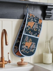 Ulster Weavers Connie the Cow Cotton Double Oven Double Gloves - Image 1 of 3