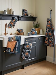 Ulster Weavers Connie the Cow Cotton Double Oven Single Gloves - Image 2 of 3