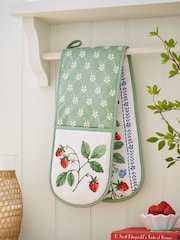 Ulster Weavers Strawberry Patch Cotton Double Oven Double Gloves - Image 1 of 3