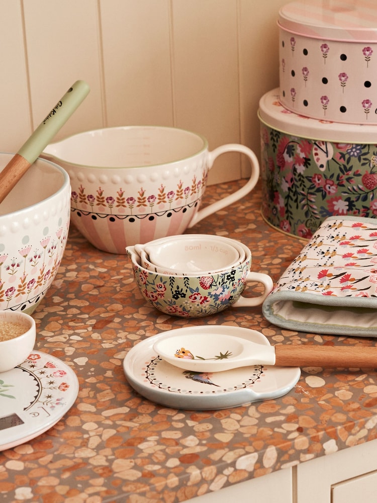 Cath Kidston Cream Painted Table Measuring Cups & Spoons - Image 2 of 4