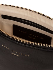 Pure Luxuries London Theydon Leather Cosmetic Bag - Image 5 of 6