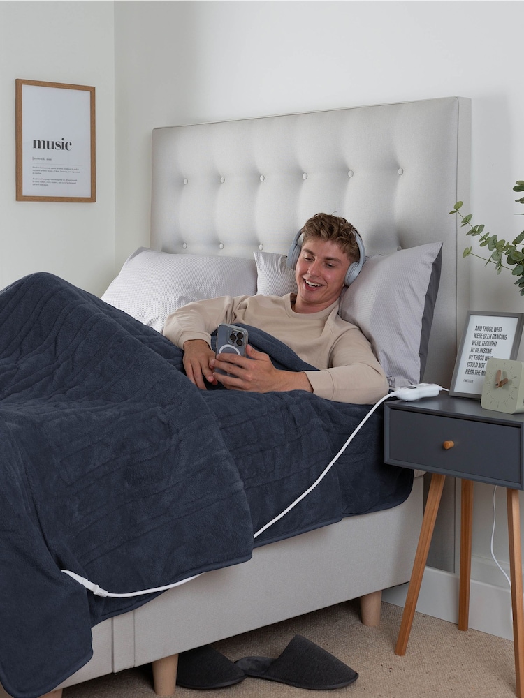 Slumberdown Blue Comfy Hugs 10 Temperature Settings Heated Throw - Image 1 of 11
