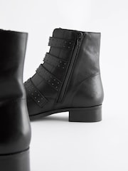 črna - Motorisarji z zaponko in zakovicami Forever Comfort® - Slika 4 iz 5