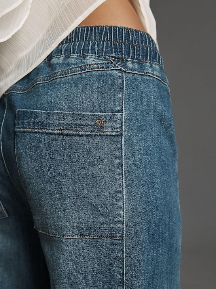 Anthropologie Dark Blue Pilcro The Izzie Relaxed Pull-On Barrel Jeans - Image 4 of 4 Anthropologie Dark Blue Pilcro The Izzie Relaxed Pull-On Barrel Jeans - Image 4 of 4