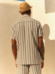 Cream/Blau - Strukturiertes, gestreiftes Hemd mit kurzen Ärmeln - Bild 3 von 10