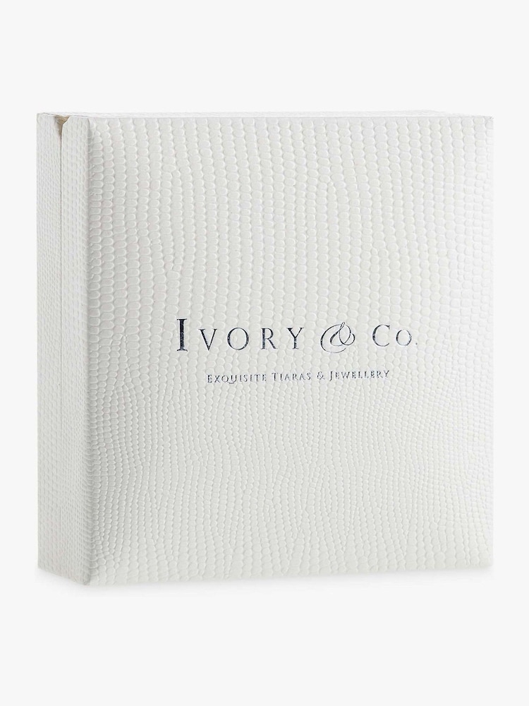 Ivory & Co Rose Gold Carlisle And Pearl Dainty Toggle Bracelet - Image 5 of 5