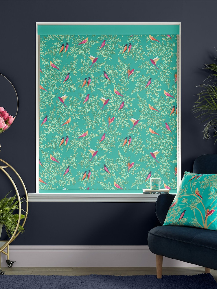 Sara Miller Green Green Birds Made to Measure Roller Blinds - Image 2 of 6