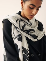 Mono N.Premium Lightweight Scarf Containing Silk - Image 3 of 5