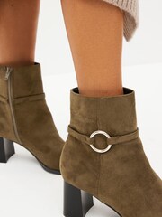 Kaki zelena - Gležnjarji s peto in oglatim sprednjim delom Forever Comfort® - Slika 2 iz 7