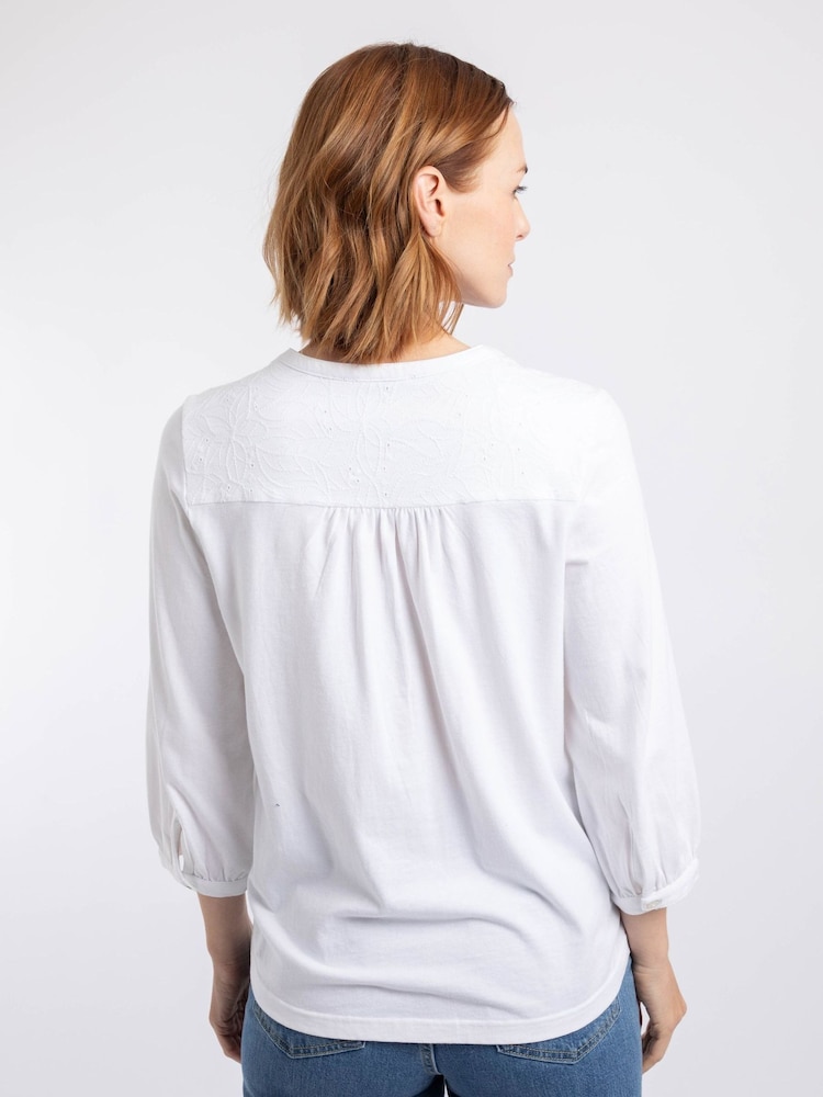 كريم - Weird Fish Mabel Cotton Jacquard 3/4 Sleeve Top - صورة 2 من 7 كريم - Weird Fish Mabel Cotton Jacquard 3/4 Sleeve Top - صورة 2 من 7