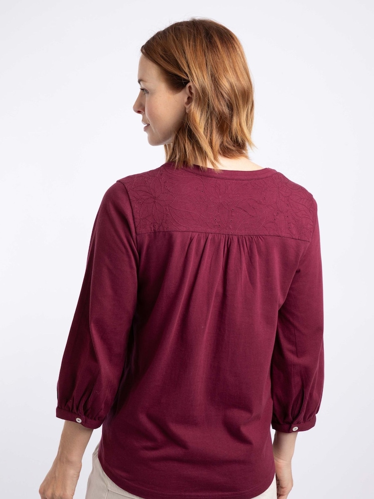 أحمر - Weird Fish Mabel Cotton Jacquard 3/4 Sleeve Top - صورة 2 من 6 أحمر - Weird Fish Mabel Cotton Jacquard 3/4 Sleeve Top - صورة 2 من 6