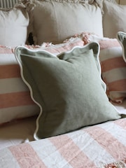 Ellenvale Interiors Chloe Scalloped Edge Cushion Cover - Bilde 2 av 3