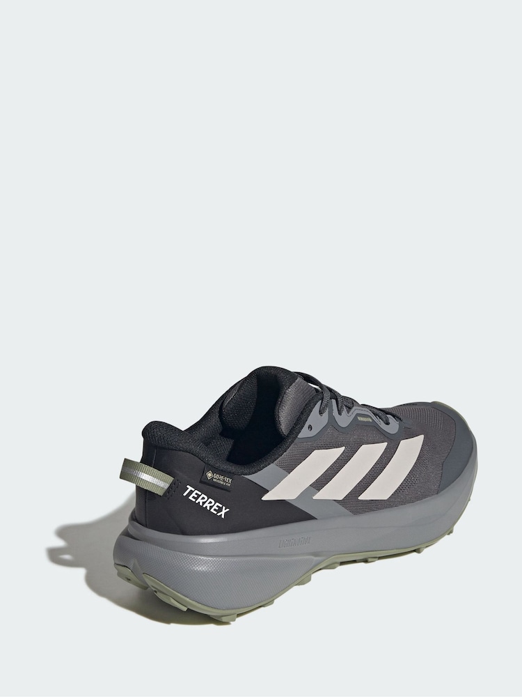 adidas Terrex Tracefinder pluss GORE-TEX terrengløpesko - Bilde 2 av 4 adidas Terrex Tracefinder pluss GORE-TEX terrengløpesko - Bilde 2 av 4