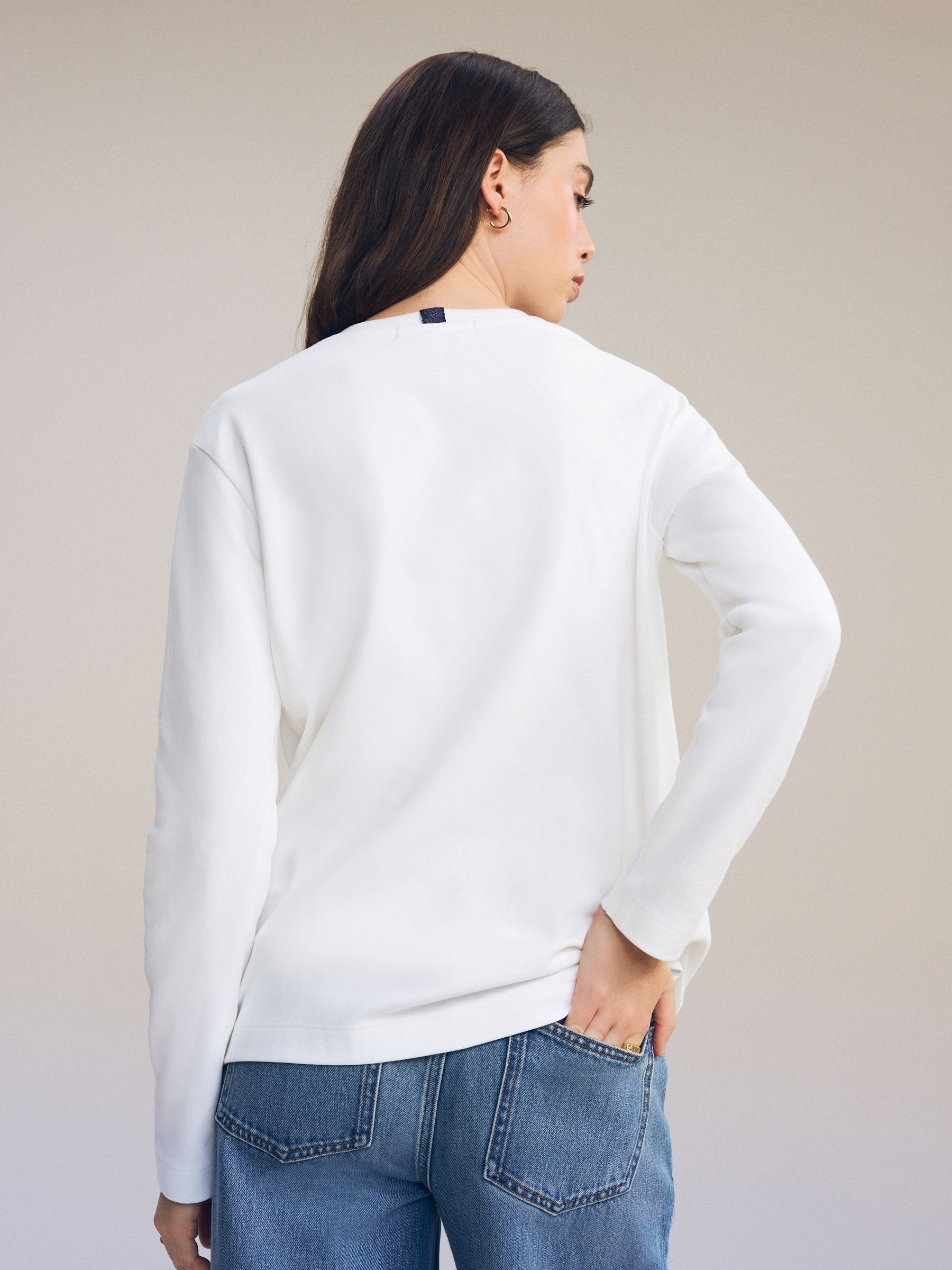 Buy White Long Sleeve Heavyweight Crew Neck T-Shirt from Buy White Long Sleeve Heavyweight Crew Neck T-Shirt from