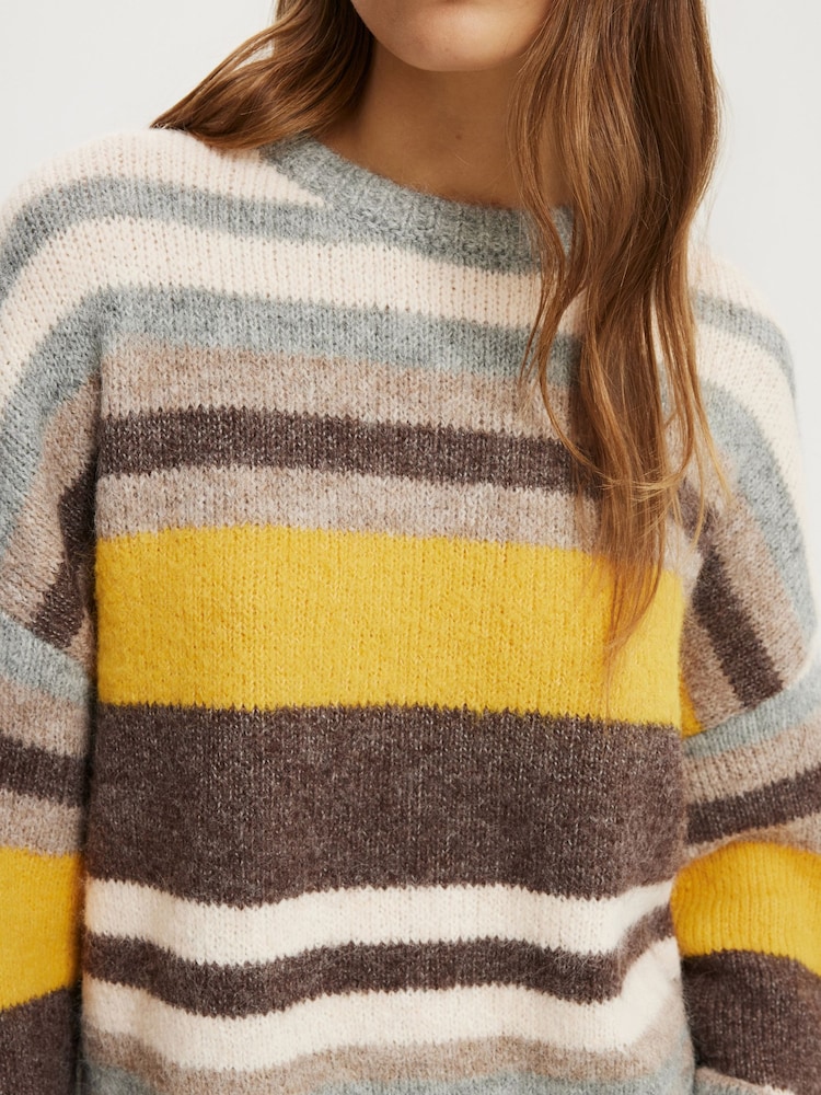 Suéter con cuello redondo Luxe de Cotton On - Imagen 4 de 4