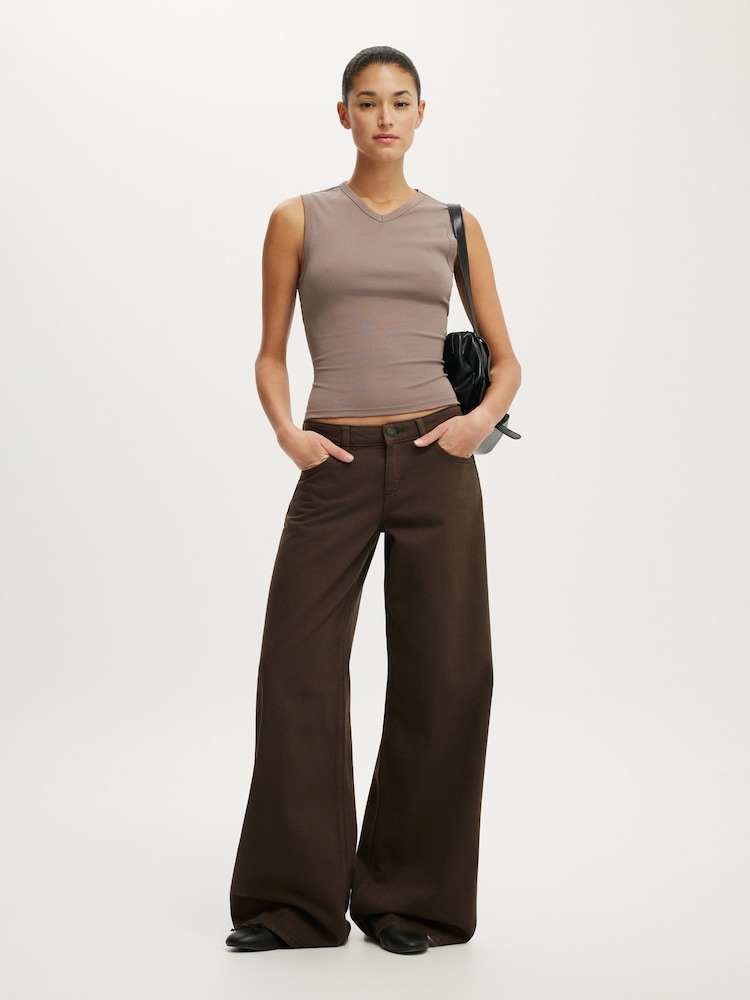 Қоңыр - Cotton On төмен көтерілетін кең джинсы шалбар - 6суретінің 1 суреті