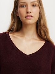 Cotton On Red Softest Luxe Slouchy V-Neck Knit Jumper - Image 6 of 6
