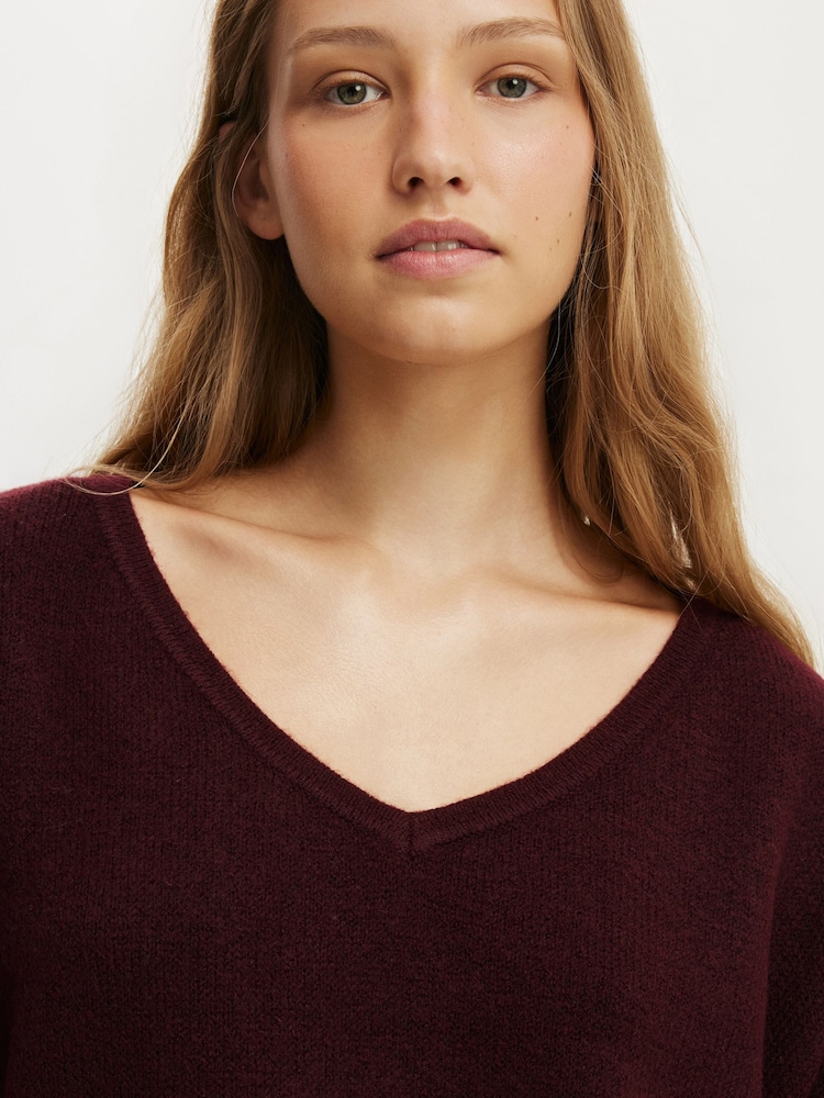 Cotton On Red Softest Luxe Slouchy V-Neck Knit Jumper - Image 6 of 6 Cotton On Red Softest Luxe Slouchy V-Neck Knit Jumper - Image 6 of 6