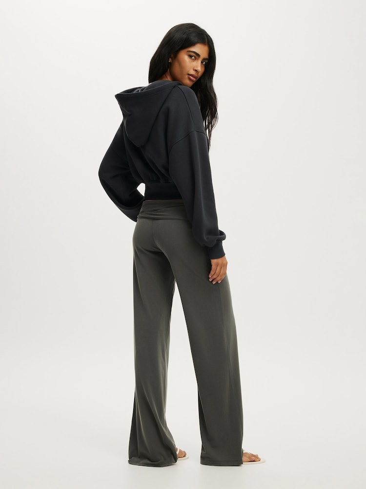 Cotton On Dark Grey Oversized Zip Through Hoodie - Image 8 of 8 Cotton On Dark Grey Oversized Zip Through Hoodie - Image 8 of 8