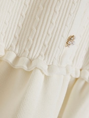 Crema - Vestido Martini de River Island - Imagen 3 de 4