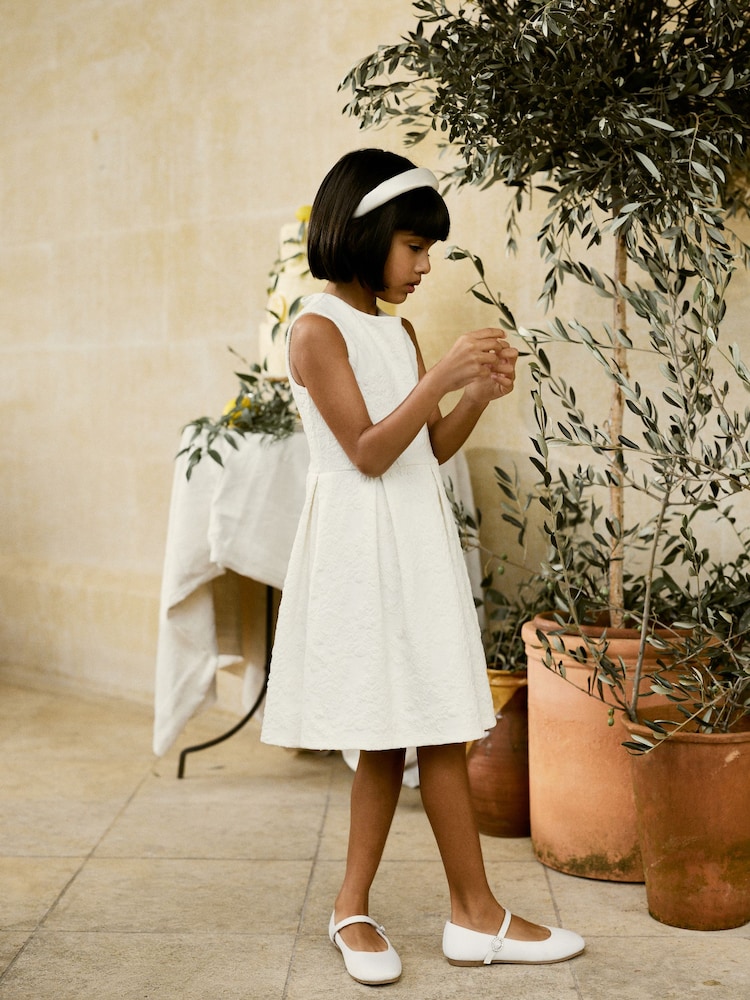 Družička z bieleho saténu odolná voči škvrnám - Mary Jane Flower Girl Square toe Occasion Shoes - Obrázok 1 z 4