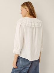 Bluza s čipkanim ovratnikom Monsoon Auren - Slika 2 od 3