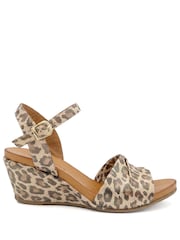 Pavers Animal Adjustable Buckle Wedges - Image 1 of 5