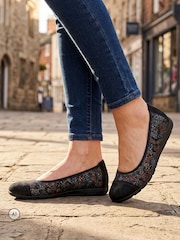 Pavers Leather Slip On Ballet Flats - Bild 1 von 6