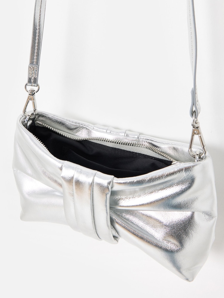 Oliver Bonas Tina Metallic Bow Clutch Bag - រូបភាព 7 នៃ 7 Oliver Bonas Tina Metallic Bow Clutch Bag - រូបភាព 7 នៃ 7