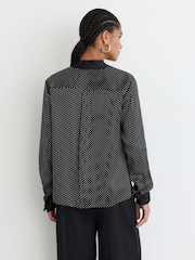 Reiss Diana Silk Polka-Dot Cowl-Neck Blouse - სურათი 6 7-დან