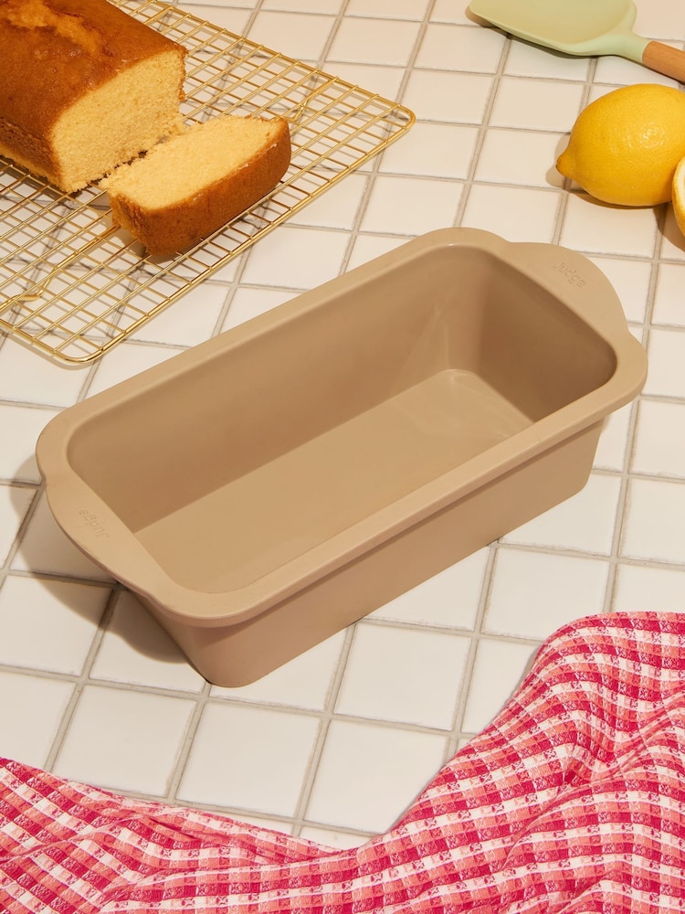 Judge Hazelnut Silicone 2Ib Loaf Tin - Image 1 of 2 Judge Hazelnut Silicone 2Ib Loaf Tin - Image 1 of 2