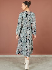 Yumi Green Paisley Print Midi Dress - Image 5 of 5