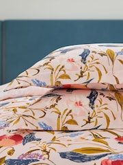 طقم من غطاء لحاف وكيس وسادة بيركال 180 خيطًا في البوصة المربعة بطبعة زهور الخشخاش من Ted Baker - صورة 5 من 5