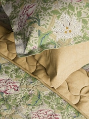 Morris & Co Gold Windrush Floral 180 Thread Count Percale Duvet Cover and Pillowcase Set - Image 4 of 6