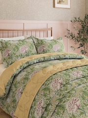 Morris & Co Gold Windrush Floral 180 Thread Count Percale Quilted Throw - Image 2 of 5