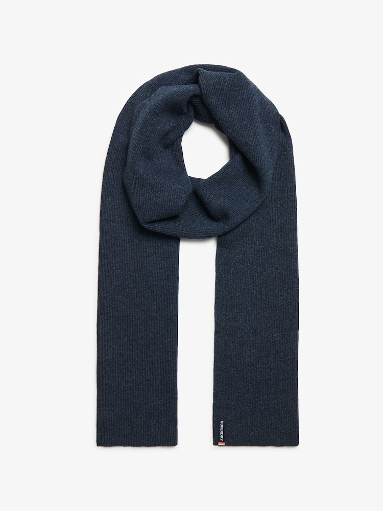 Azul marino intenso jaspeado - Bufanda básica de punto con logo de Superdry - Imagen 2 de 3