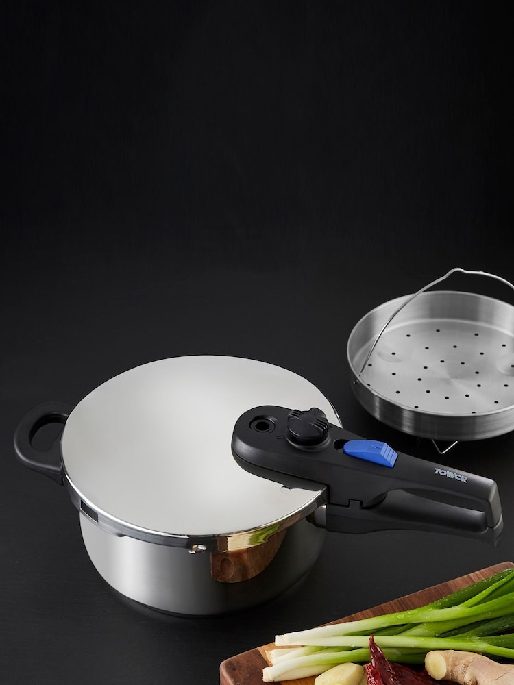 Tower Silver 4L Pressure Cooker - Image 1 of 4