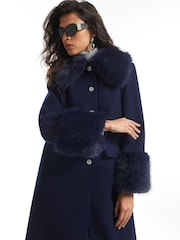 Abrigo con ribete de piel sintética de River Island - Imagen 4 de 4
