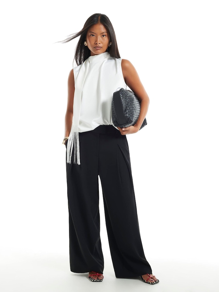 River Island Petite Crepe Wide Leg Trousers - Image 2 of 4 River Island Petite Crepe Wide Leg Trousers - Image 2 of 4